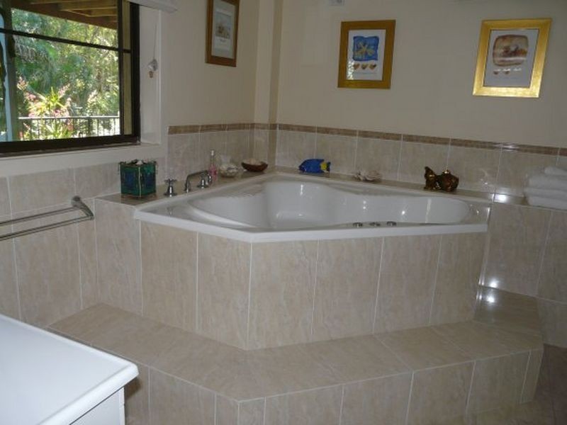 16 Redhead Road, Hallidays Point NSW 2430