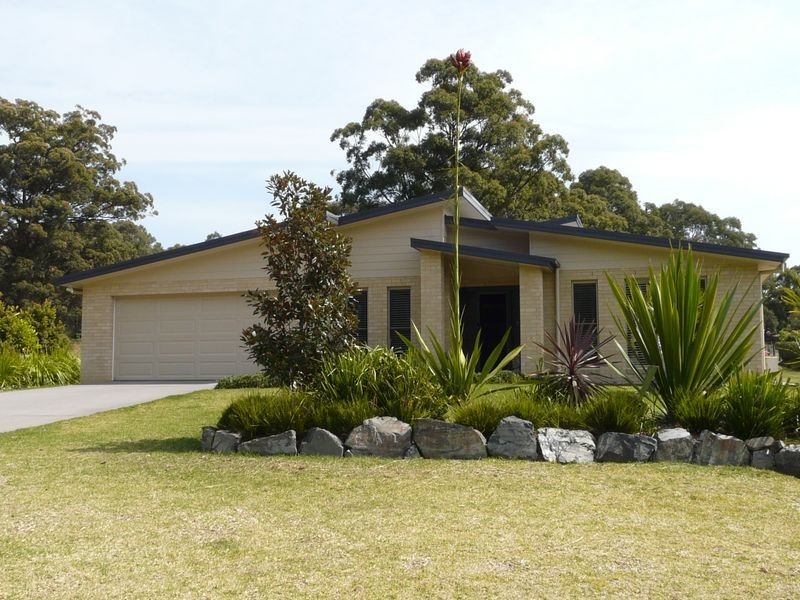 10 Oakview Drive, Hallidays Point NSW 2430