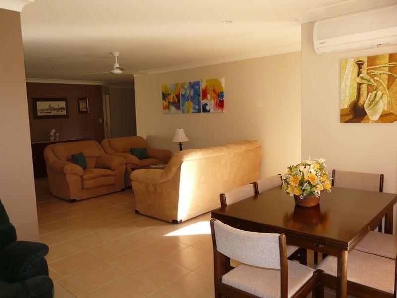 1/35 James Foster Drive, Hallidays Point NSW 2430