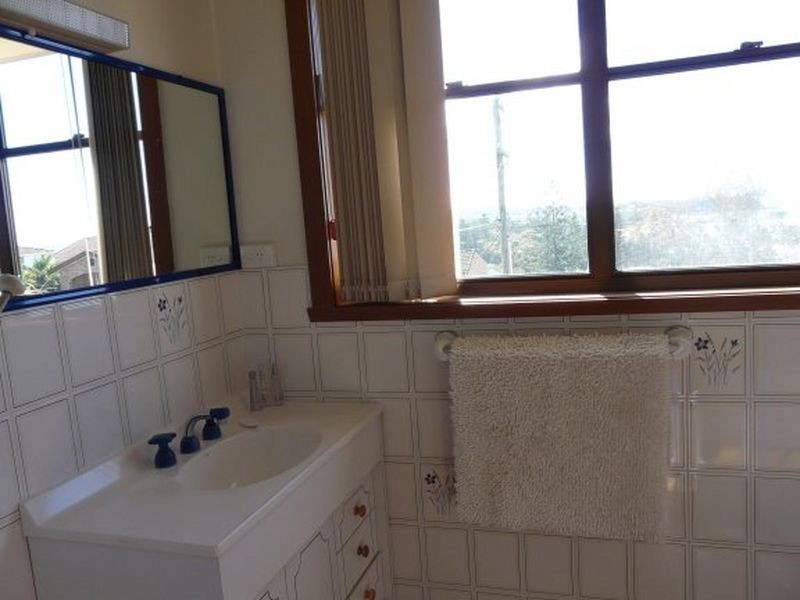 34 High Street, Black Head NSW 2430