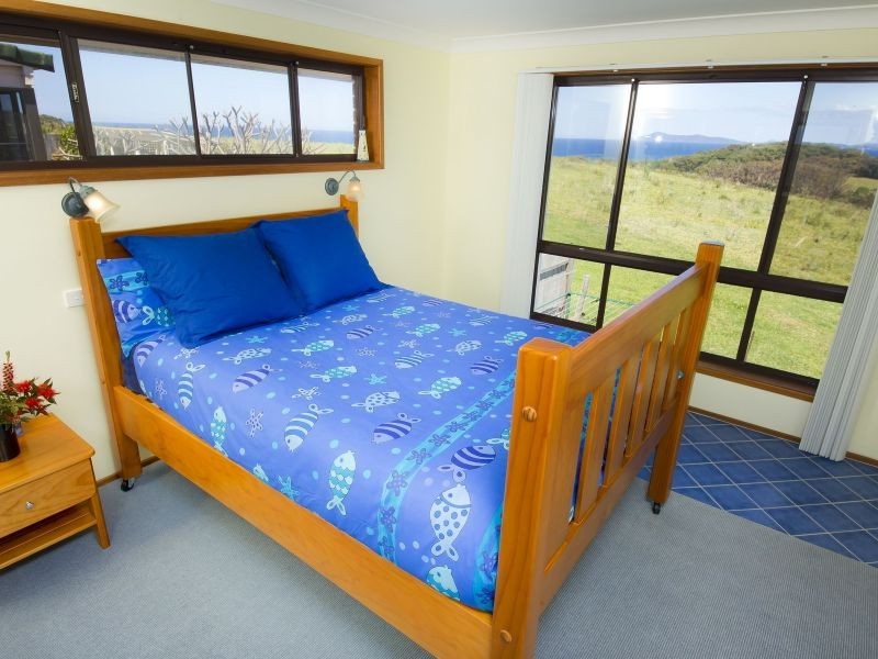 36 High Street, Black Head NSW 2430