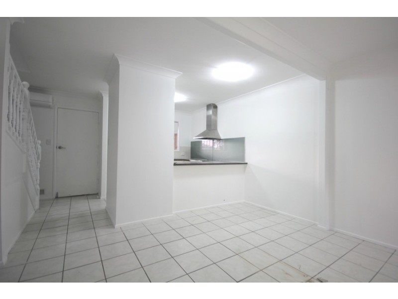 14/20 Pine Avenue, Beenleigh QLD 4207