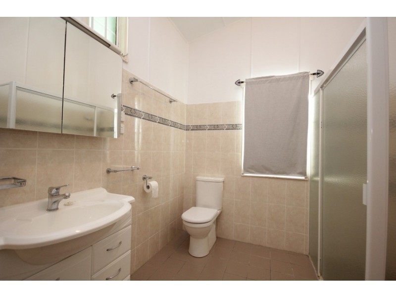 20 Walton Street, Dutton Park QLD 4102