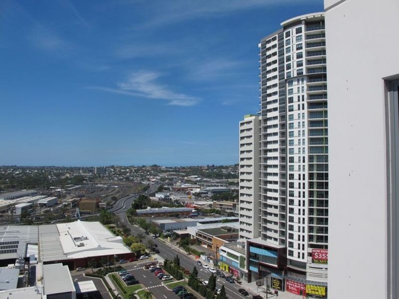 1009/16 Hamilton PL, Bowen Hills QLD 4006