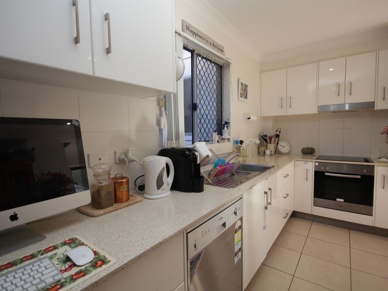 3/45 Burlington Street, Holland Park QLD 4121