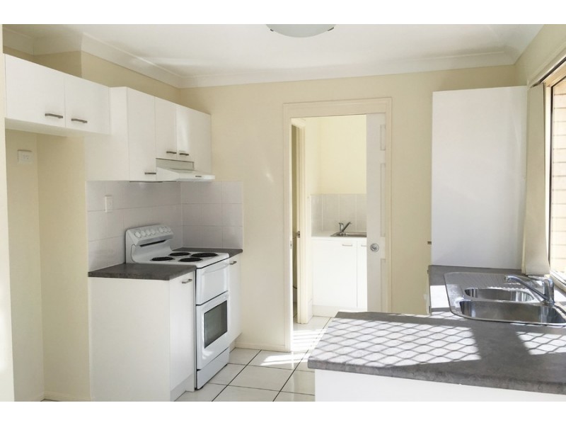 6/6 Butcher Avenue, Lawnton QLD 4501