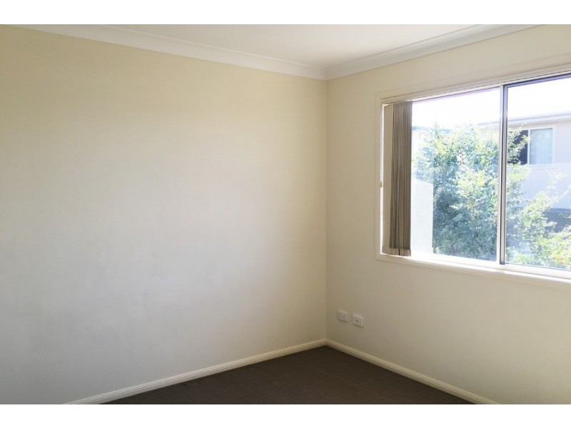 6/6 Butcher Avenue, Lawnton QLD 4501