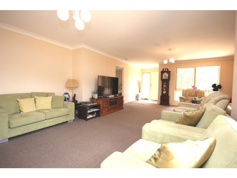4 Bampton Place, Tingalpa QLD 4173