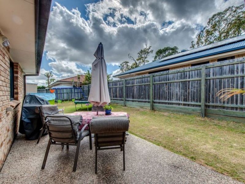 4 Clint Parade, Crestmead QLD 4132