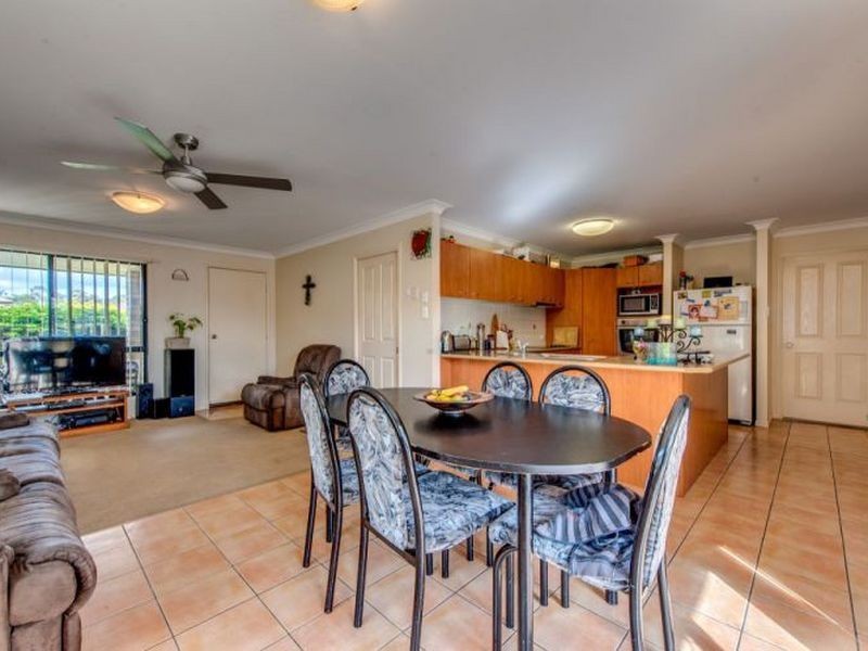 4 Clint Parade, Crestmead QLD 4132