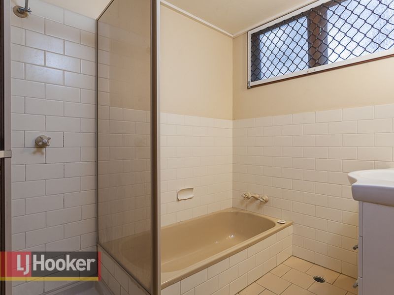 40 Cedar St, Greenslopes QLD 4120