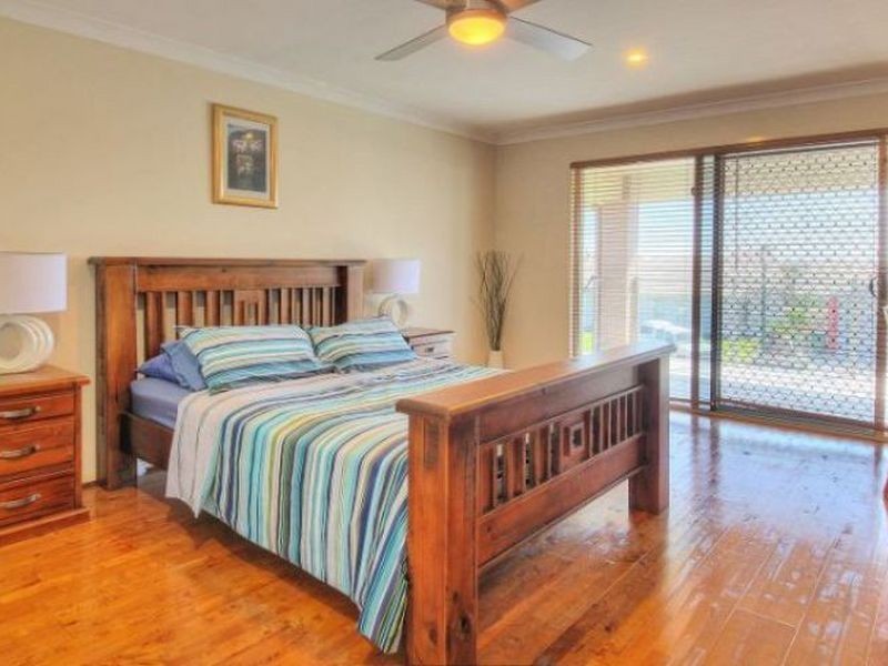 12 Denver Grove, Regents Park QLD 4118