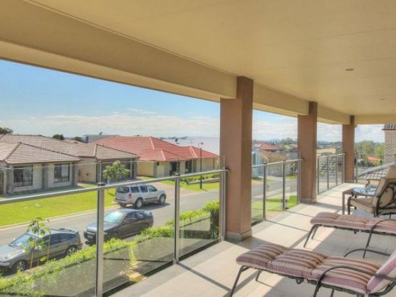 12 Denver Grove, Regents Park QLD 4118