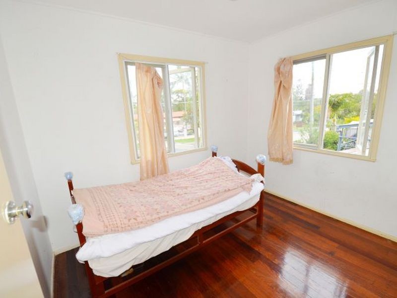 22 Sylvania Street, Logan Central QLD 4114
