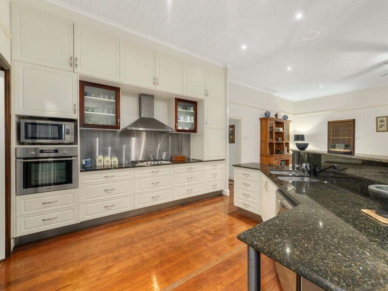 33 Withington Street, East Brisbane QLD 4169