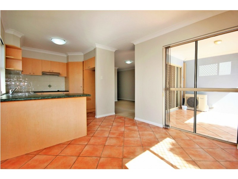7/29 Crown Street, Holland Park West QLD 4121