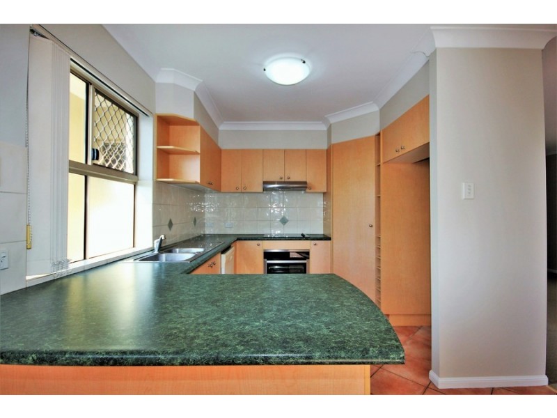 7/29 Crown Street, Holland Park West QLD 4121