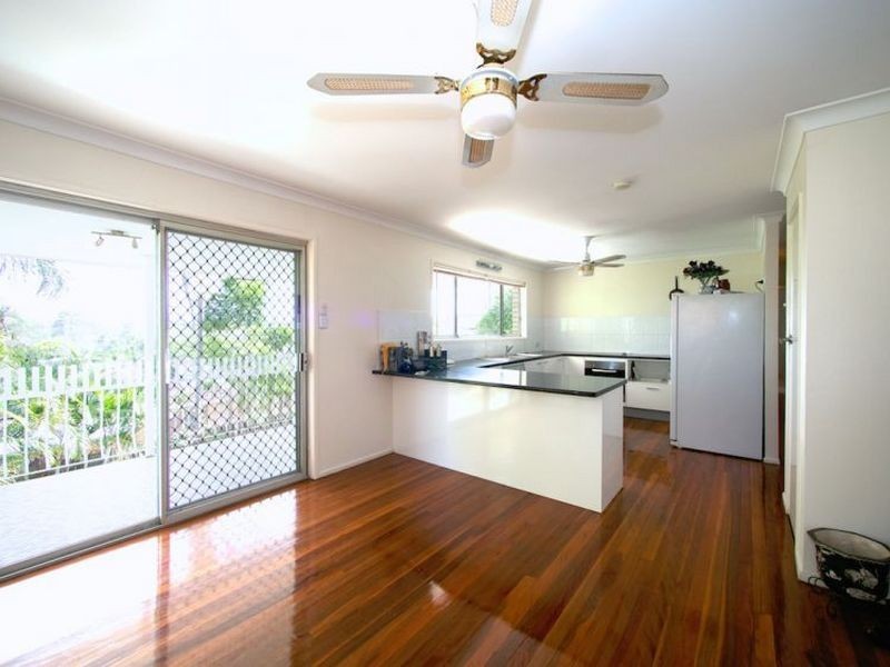 5 Fernshaw St, Macgregor QLD 4109