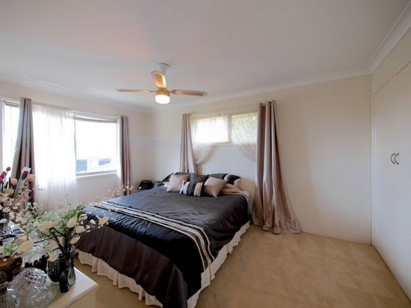 5 Fernshaw St, Macgregor QLD 4109