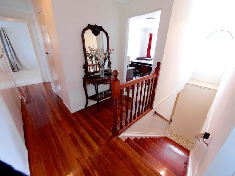 5 Fernshaw St, Macgregor QLD 4109