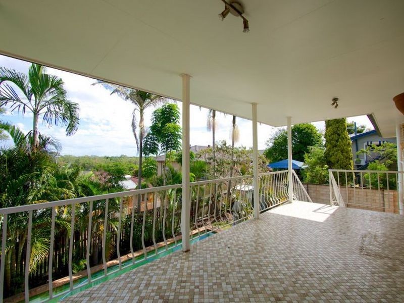 5 Fernshaw St, Macgregor QLD 4109