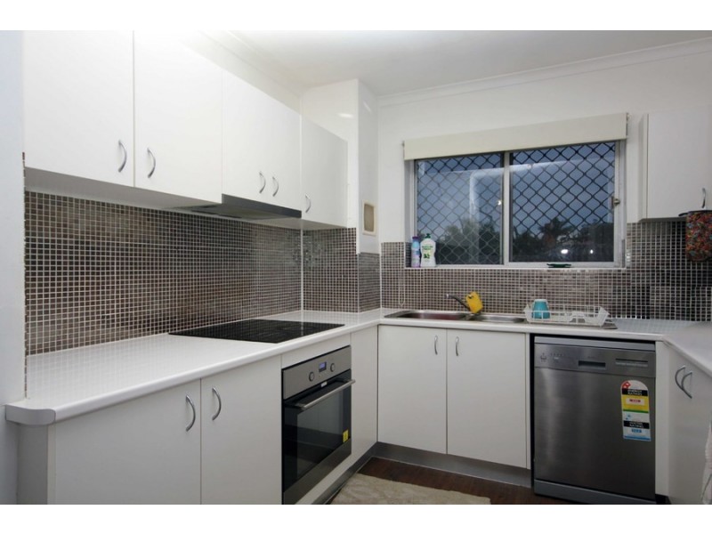 4/837 Logan Road, Holland Park West QLD 4121