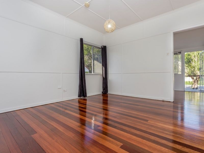 109 Birdwood Rd, Holland Park West QLD 4121