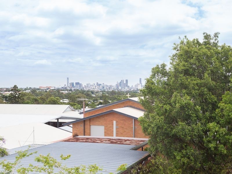 58 Effingham St, Tarragindi QLD 4121