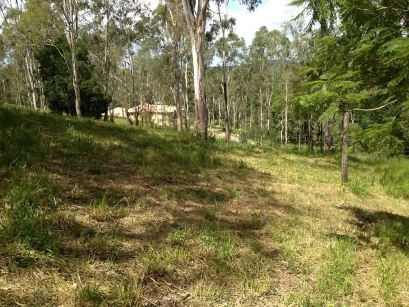 35 Winrock Street, Brookfield QLD 4069
