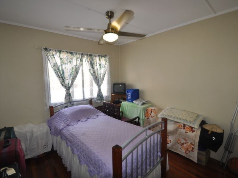 140 Jacaranda Ave, Logan Central QLD 4114