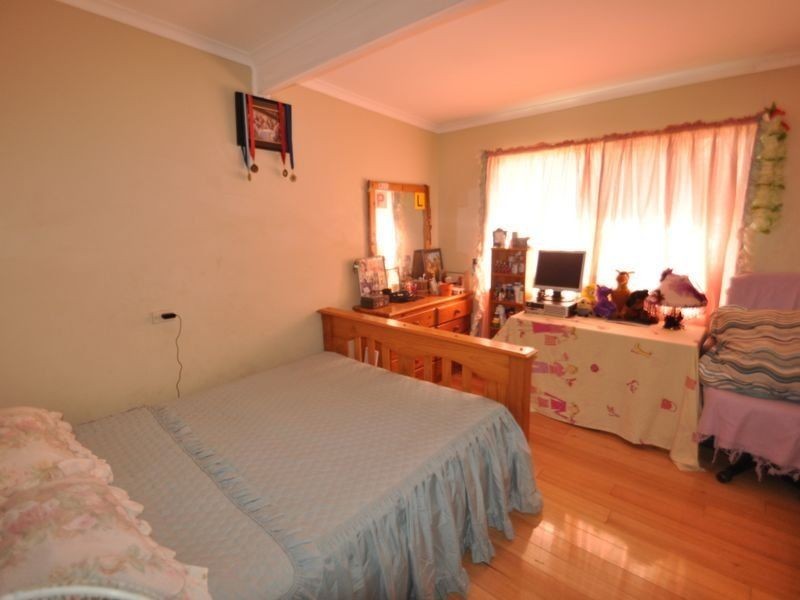 140 Jacaranda Ave, Logan Central QLD 4114