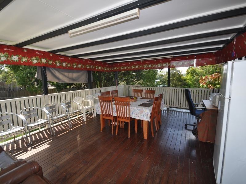 140 Jacaranda Ave, Logan Central QLD 4114