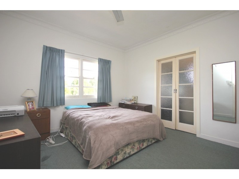 741 Cavendish Road, Holland Park QLD 4121