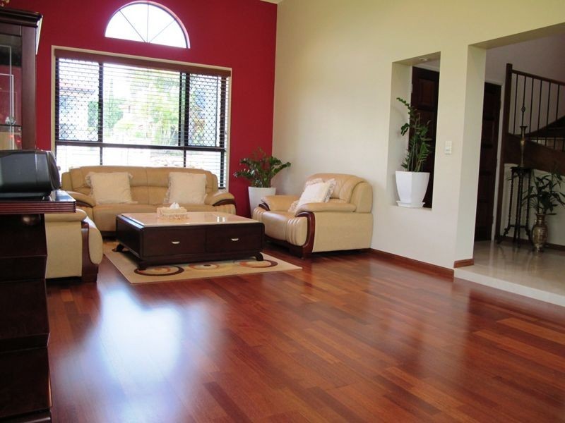 10 Regent St, Eight Mile Plains QLD 4113