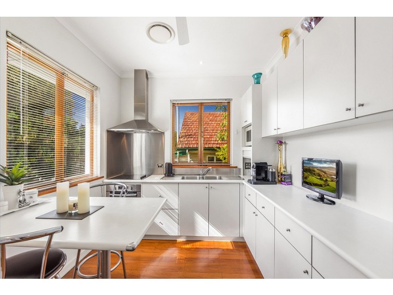 160 Cracknell Road, Tarragindi QLD 4121