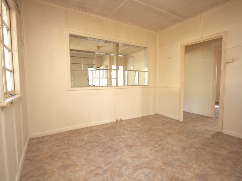 228 Beddoes Street, Holland Park QLD 4121