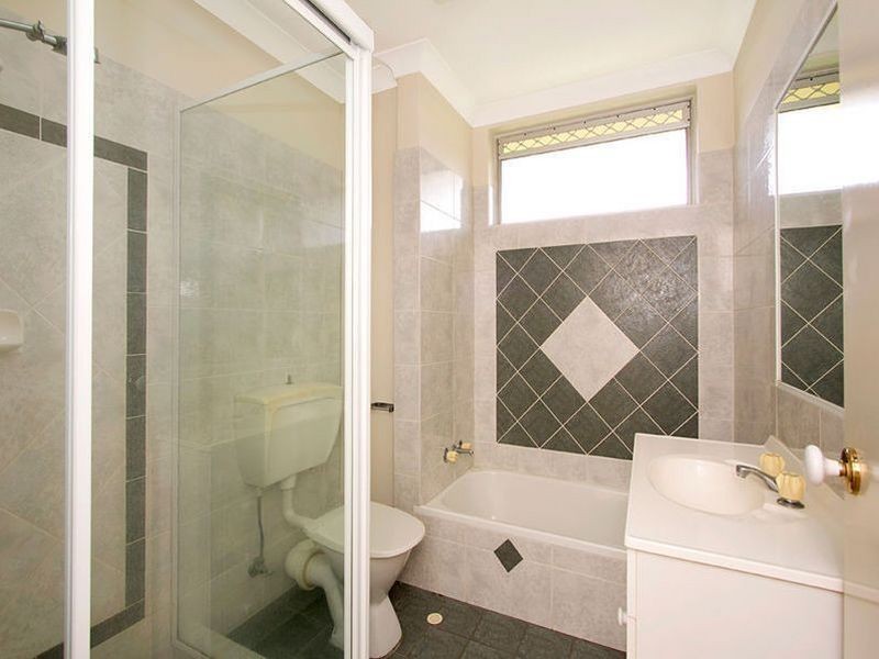 2/11 Bunya Street, Greenslopes QLD 4120