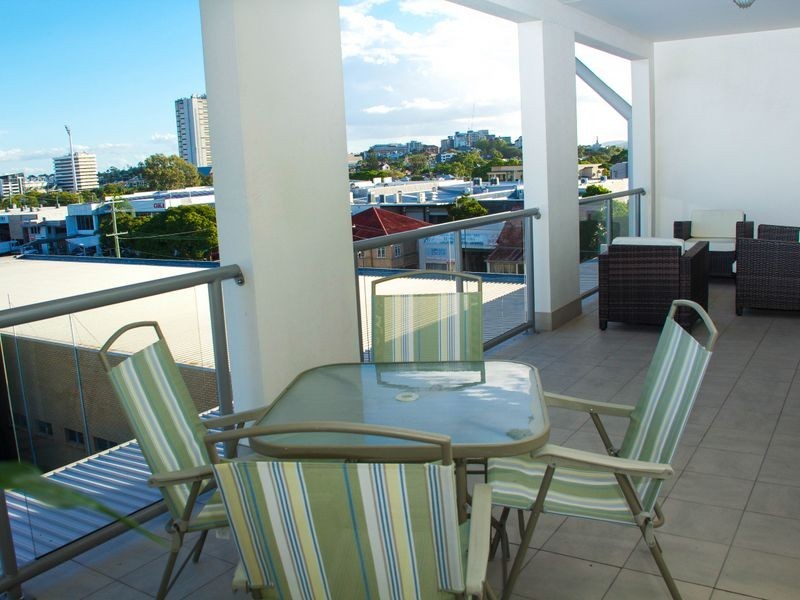 305/33 Lytton Rd, East Brisbane QLD 4169