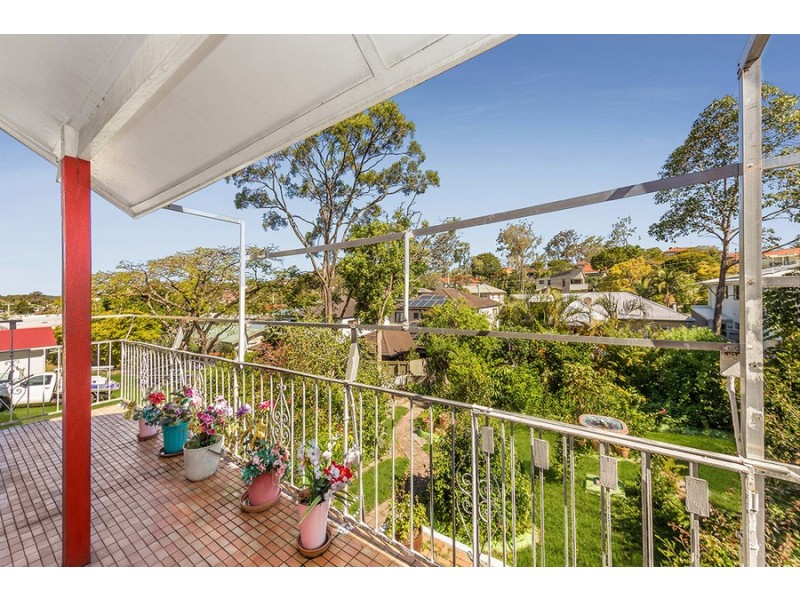 95 Waverley Road, Camp Hill QLD 4152