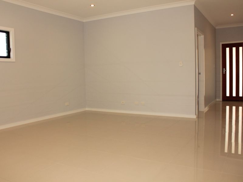 96 Bromley St, Kangaroo Point QLD 4169