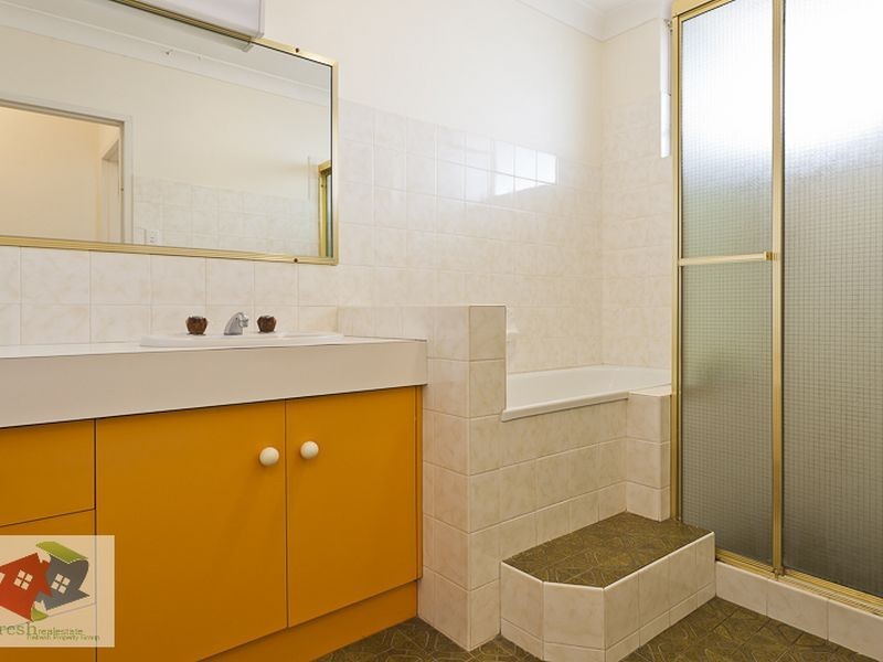 6/19 Crown St, Holland Park West QLD 4121