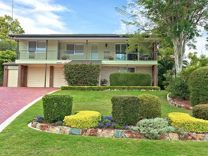 10 Aruma Street, Holland Park West QLD 4121