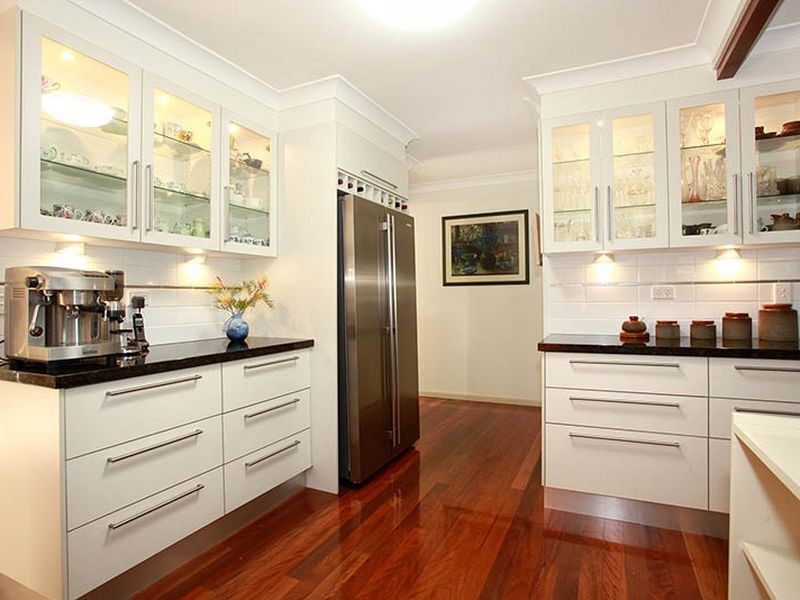 10 Aruma Street, Holland Park West QLD 4121