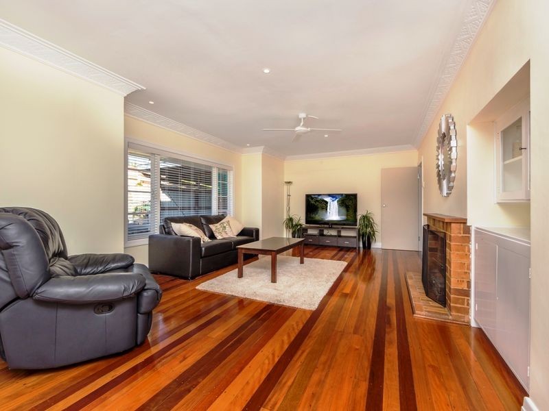 361 Toohey Rd, Tarragindi QLD 4121