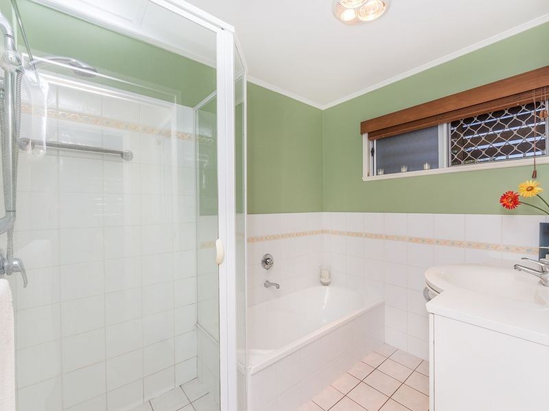 43 Latimer Street, Holland Park QLD 4121