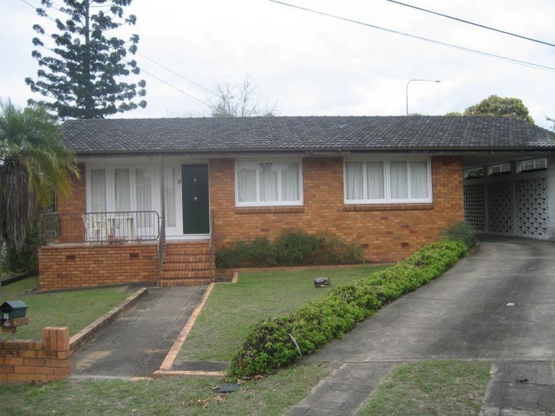 17 Benaud ST, Macgregor QLD 4109
