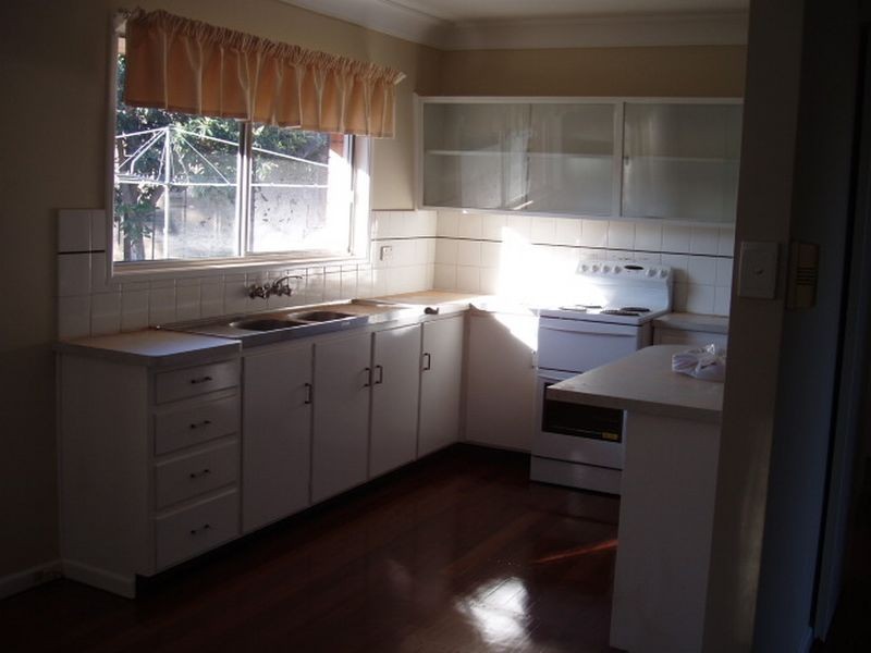 17 Benaud ST, Macgregor QLD 4109