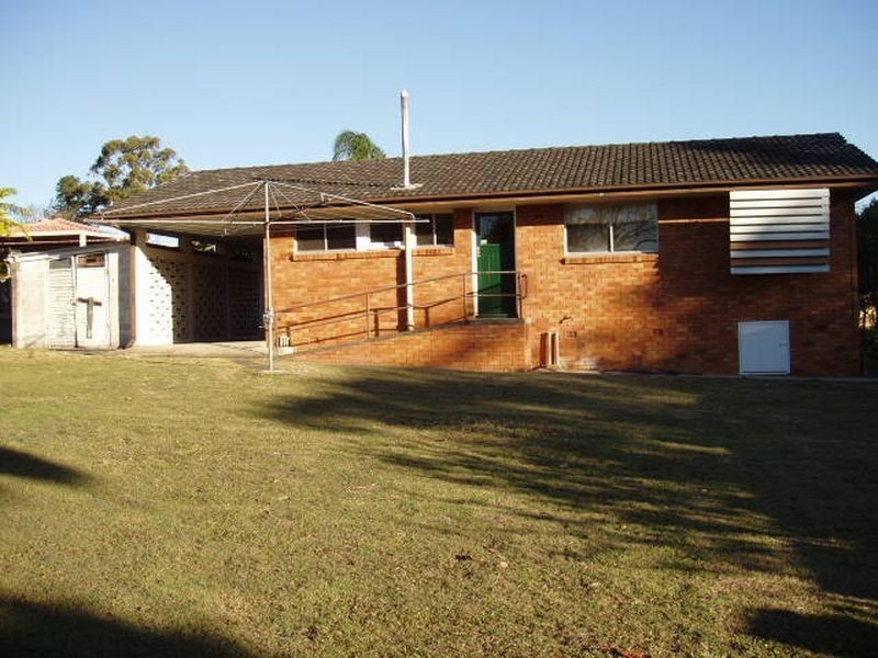 17 Benaud ST, Macgregor QLD 4109