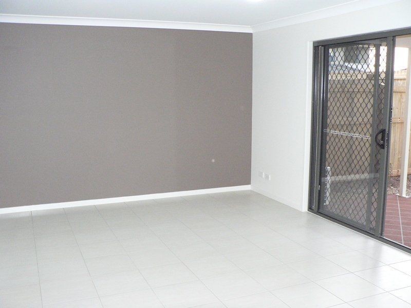 4/8 Charnwood St, Sunnybank Hills QLD 4109