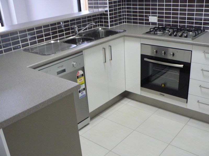 4/8 Charnwood St, Sunnybank Hills QLD 4109